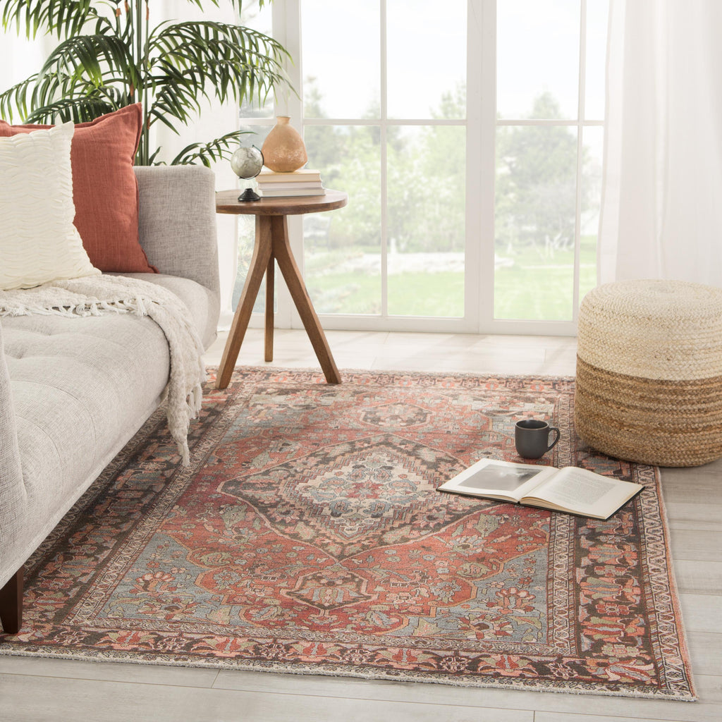 Jaipur Living Wesleyan Medallion Rust/ Gray Area Rug (4'X6')