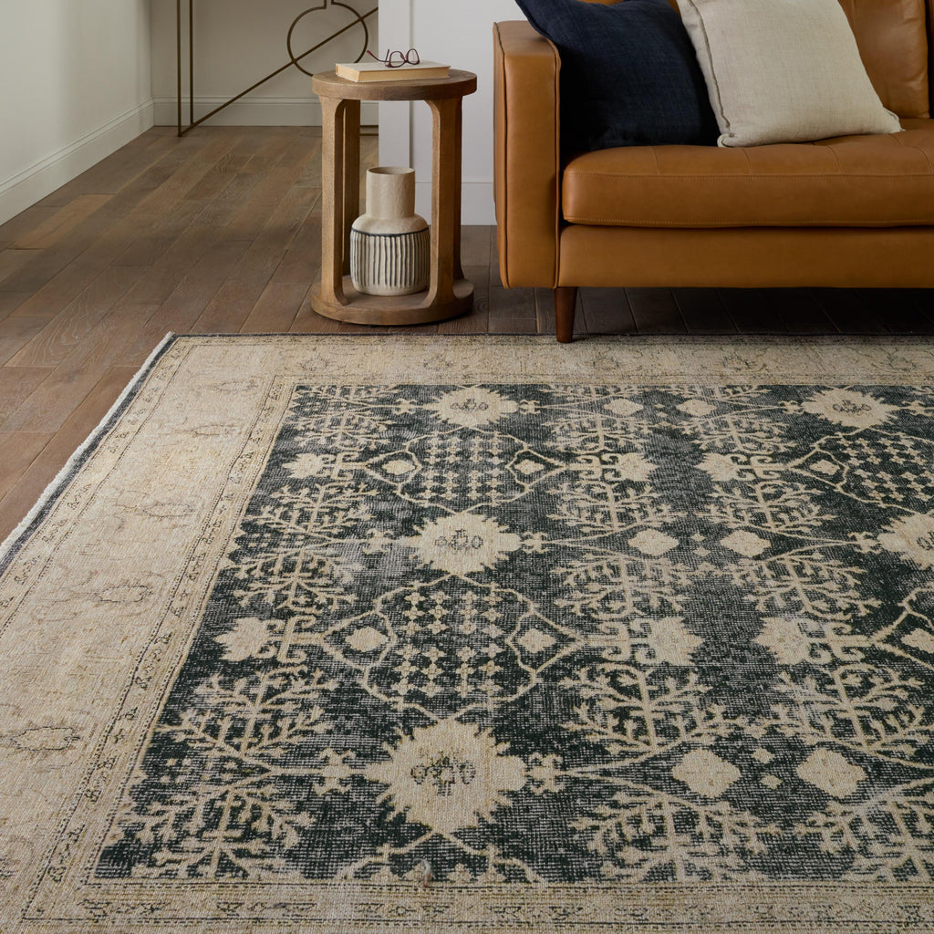 Jaipur Living Pia Medallion Navy/ Cream Area Rug (6'X9')