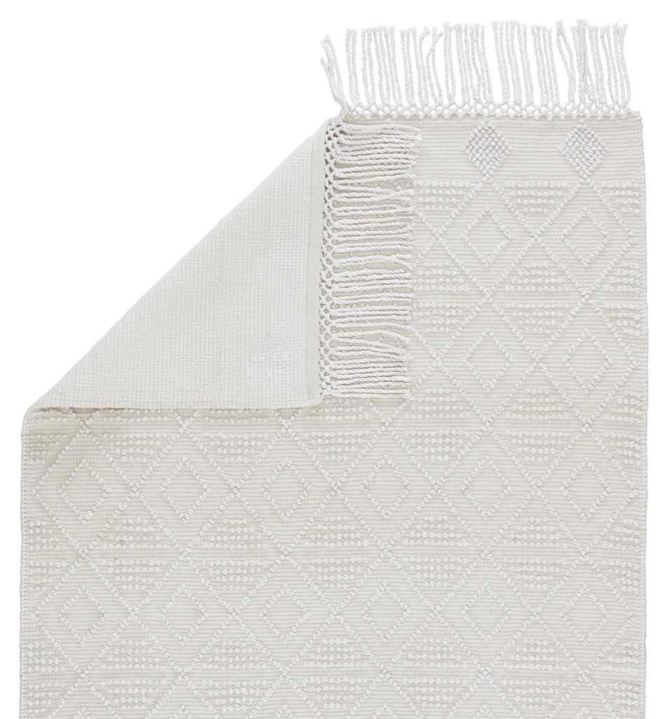 Jaipur Living Esma Indoor/ Outdoor Geometric White/ Ivory Area Rug (5'X8')