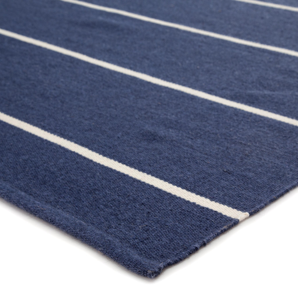 Jaipur Living Corbina Indoor/ Outdoor Striped Dark Blue/ Ivory Area Rug (2'X3')