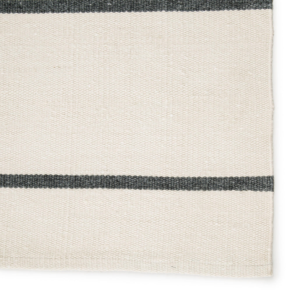 Jaipur Living Corbina Indoor/ Outdoor Striped Ivory/ Dark Gray Area Rug (4'X6')