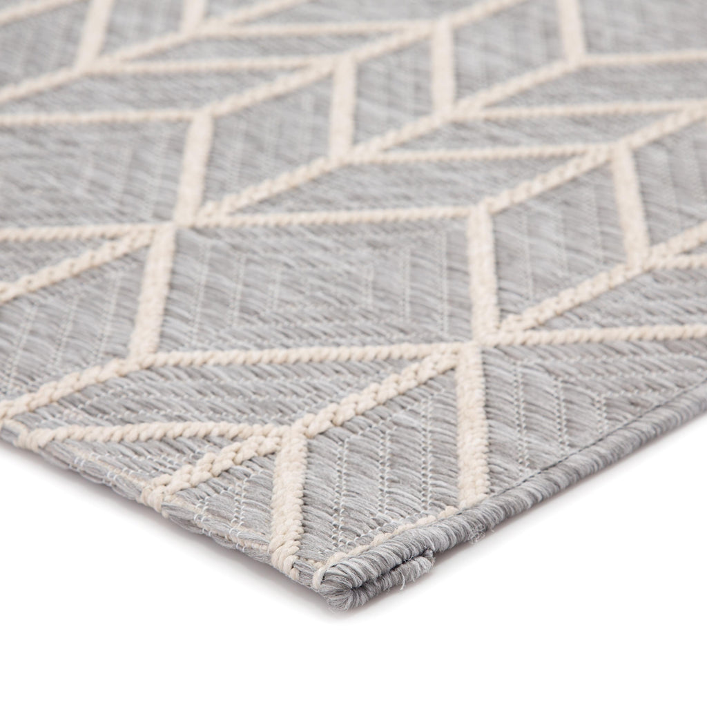 Jaipur Living Galloway Indoor/ Outdoor Chevron Gray/ Cream Area Rug (4'X5'7")