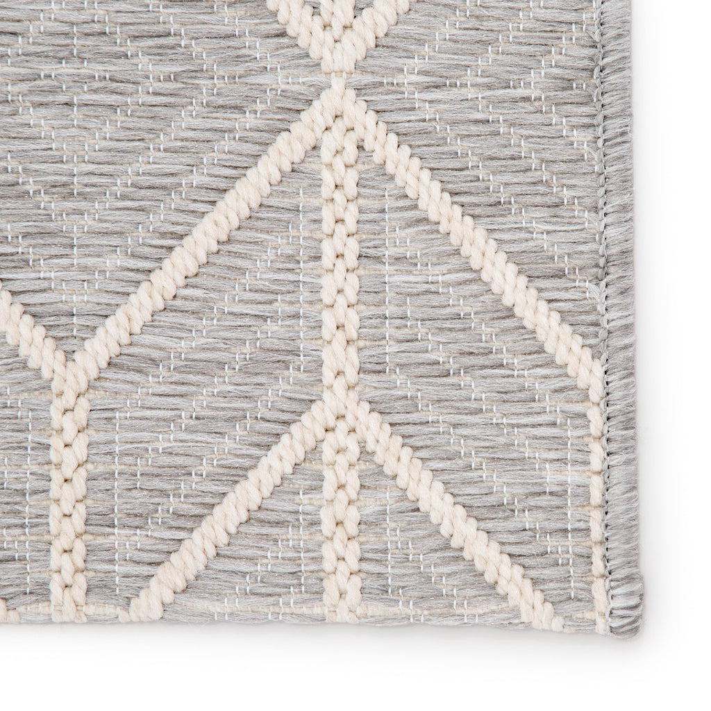 Jaipur Living Galloway Indoor/ Outdoor Chevron Gray/ Cream Area Rug (4'X5'7")