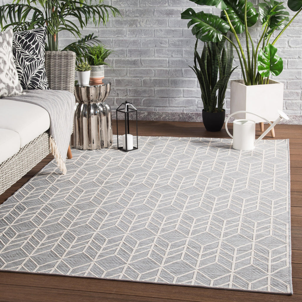 Jaipur Living Galloway Indoor/ Outdoor Chevron Gray/ Cream Area Rug (4'X5'7")