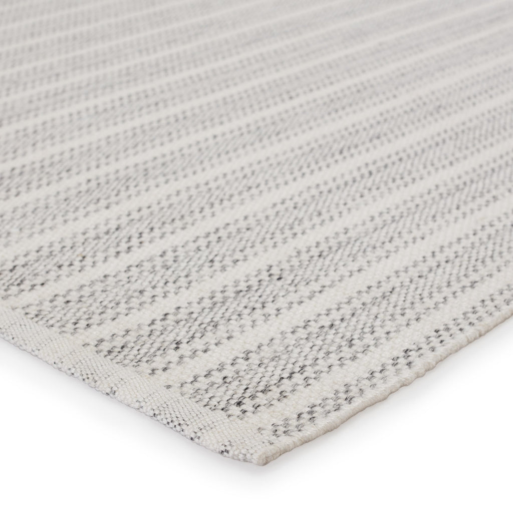 Jaipur Living Elis Indoor/ Outdoor Striped Light Gray/ Ivory Area Rug (5'X8')