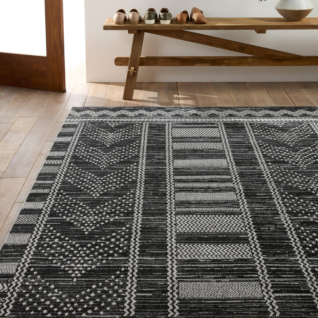 Vibe By Jaipur Living Mateo Tribal Black/ Light Gray Area Rug (5'3"X8')