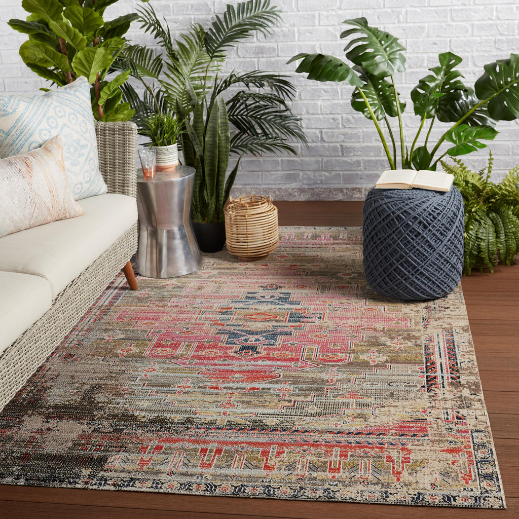 Jaipur Living Cicero Indoor/ Outdoor Medallion Pink/ Taupe Runner Rug (2'6"X8')