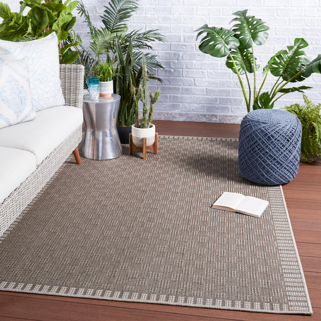 Vibe By Jaipur Living Iti Indoor/ Outdoor Bordered Taupe/ Gray Area Rug (9'X12')