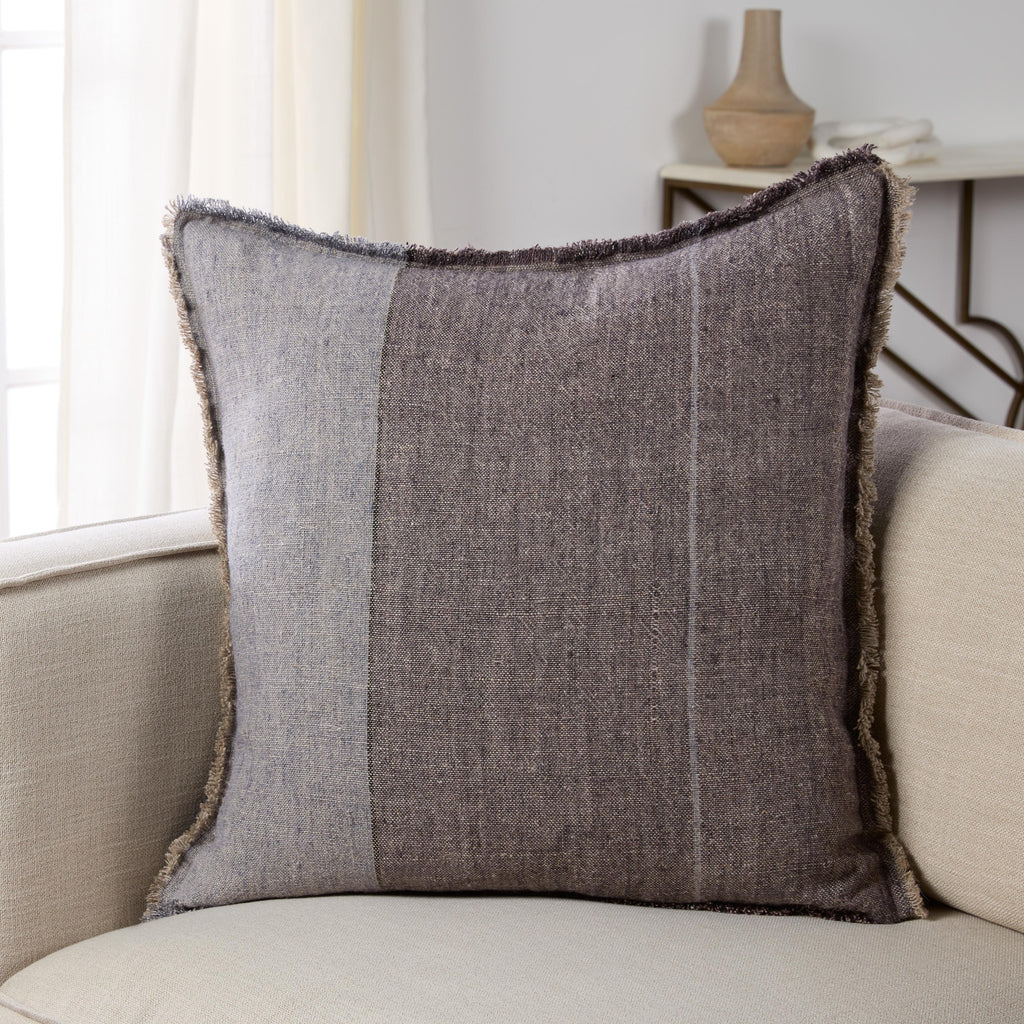 Jaipur Living Morrigan Striped Gray/ Slate Pillow Cover (24" Square)